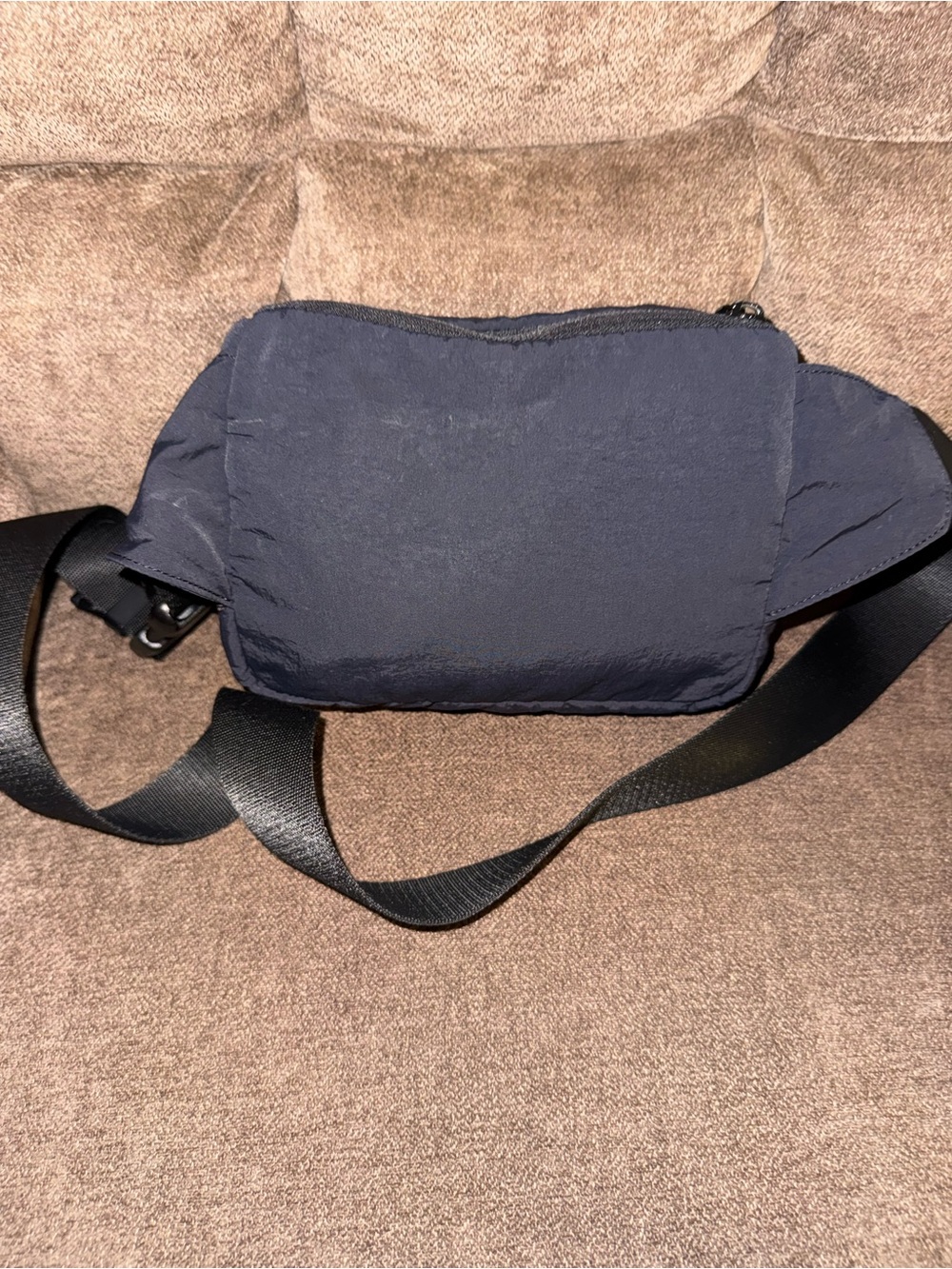 Lululemon Crossbody - Picture 3 of 10